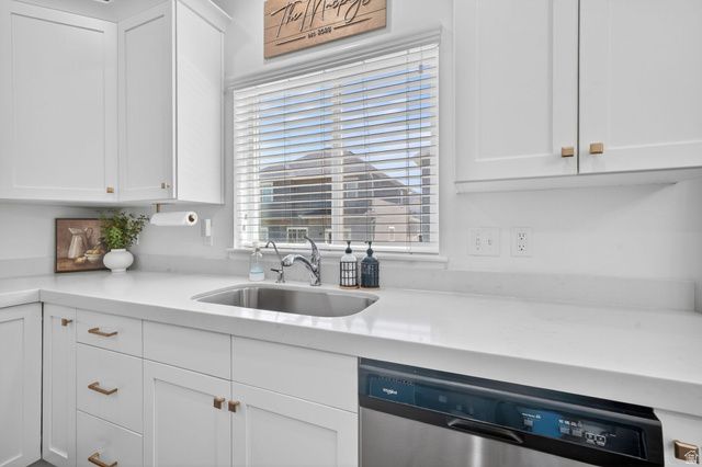 7502 N COTTAGE LN, Eagle Mountain, UT 84005