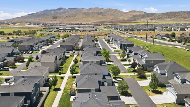 7502 N COTTAGE LN, Eagle Mountain, UT 84005