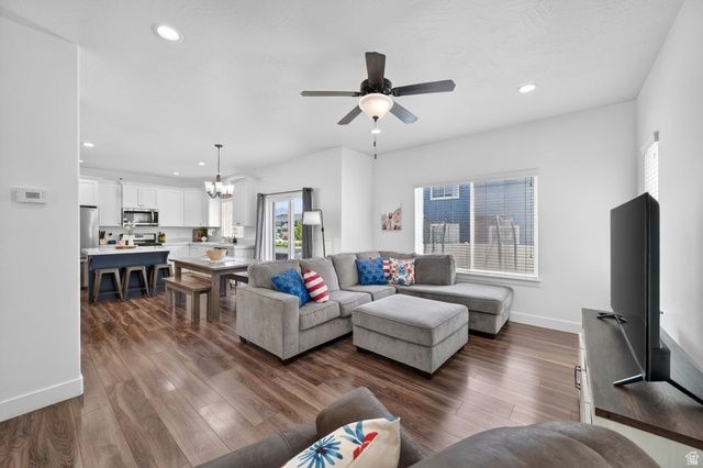 7502 N COTTAGE LN, Eagle Mountain, UT 84005