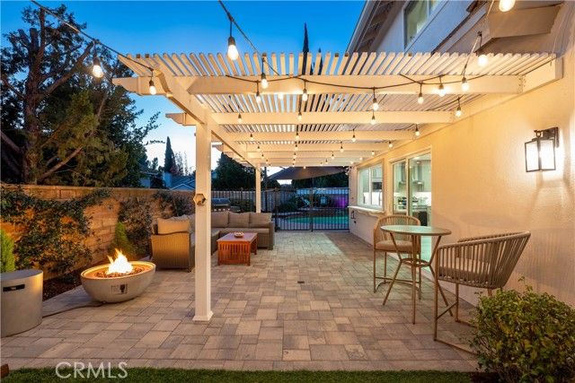 18806 Stare, Northridge (los Angeles), CA 91324