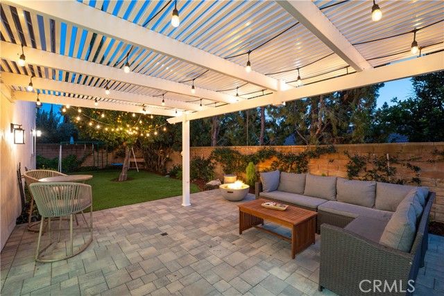 18806 Stare, Northridge (los Angeles), CA 91324