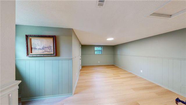 701 E Pleasant Vw, Rogers, AR 72756