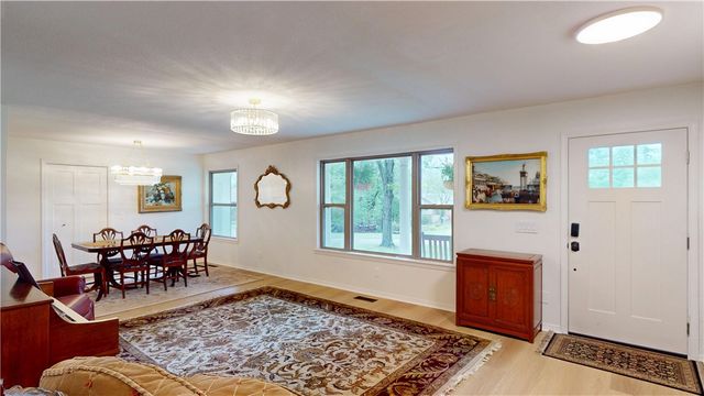 701 E Pleasant Vw, Rogers, AR 72756