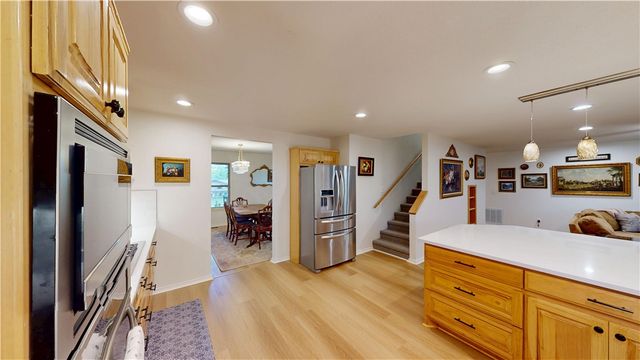 701 E Pleasant Vw, Rogers, AR 72756