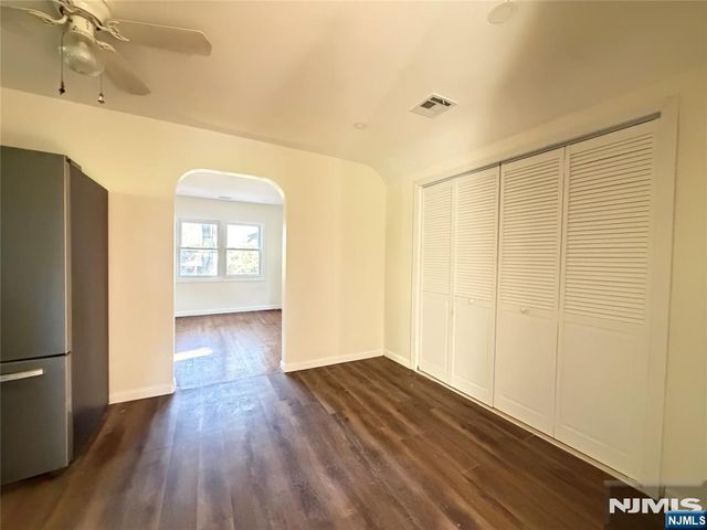 4-21 Saddle River Road 2, Fair Lawn, NJ 07410