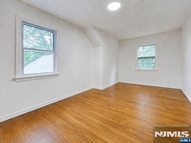 4-21 Saddle River Road 2, Fair Lawn, NJ 07410