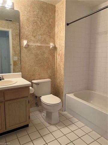 4650 Saint Croix LN 725, Naples, FL 34109