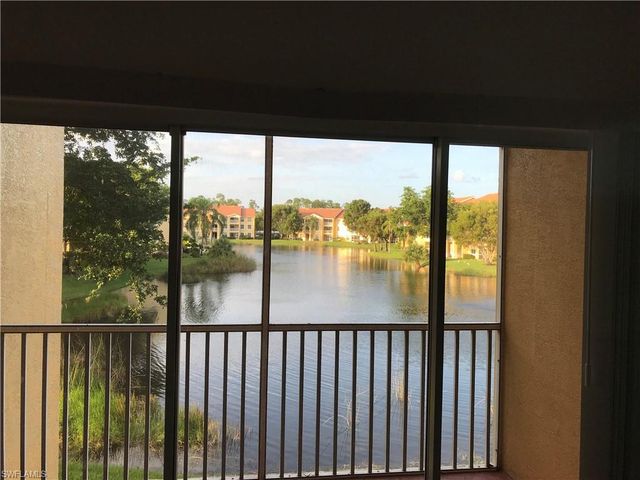 4650 Saint Croix LN 725, Naples, FL 34109
