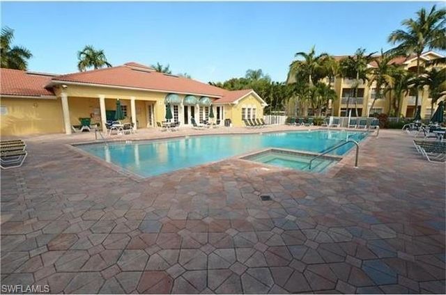 4650 Saint Croix LN 725, Naples, FL 34109