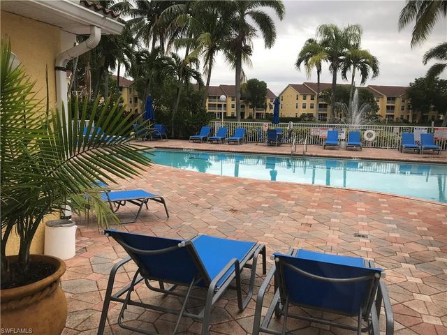 4650 Saint Croix LN 725, Naples, FL 34109