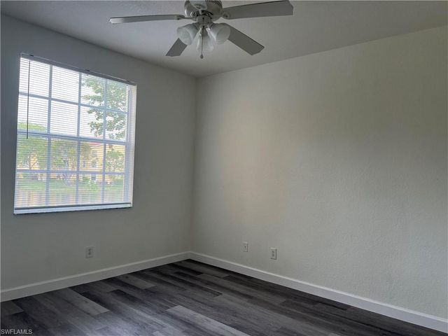 4650 Saint Croix LN 725, Naples, FL 34109