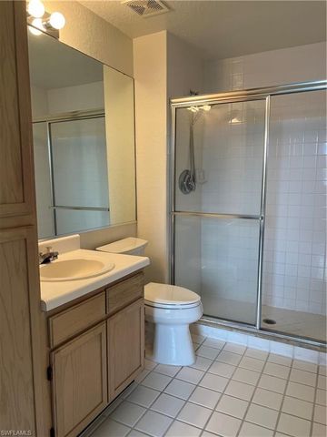 4650 Saint Croix LN 725, Naples, FL 34109