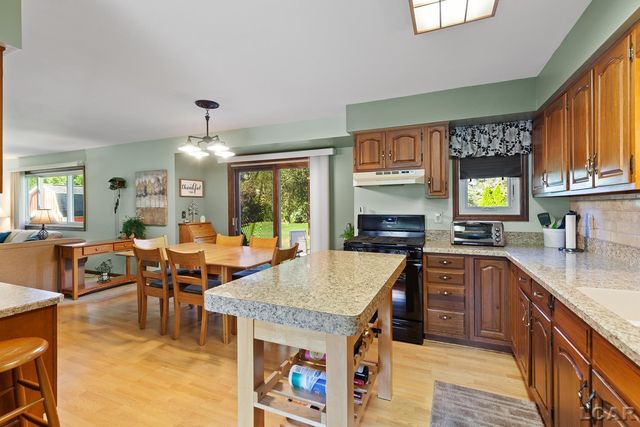 1312 Fairlane Drive, Adrian, MI 49221