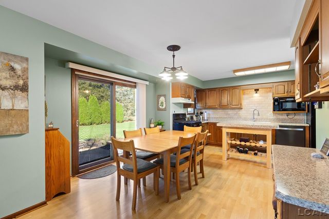 1312 Fairlane Drive, Adrian, MI 49221