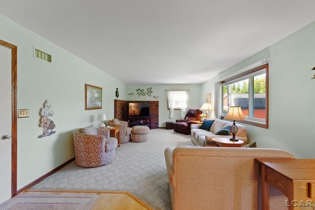 1312 Fairlane Drive, Adrian, MI 49221