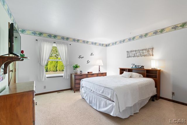 1312 Fairlane Drive, Adrian, MI 49221