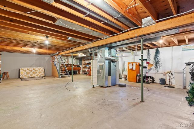 1312 Fairlane Drive, Adrian, MI 49221