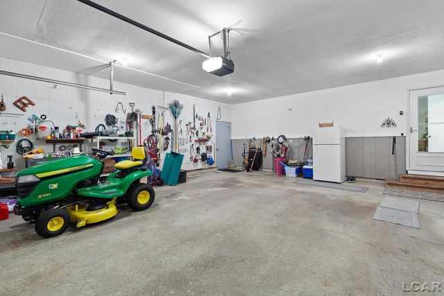 1312 Fairlane Drive, Adrian, MI 49221