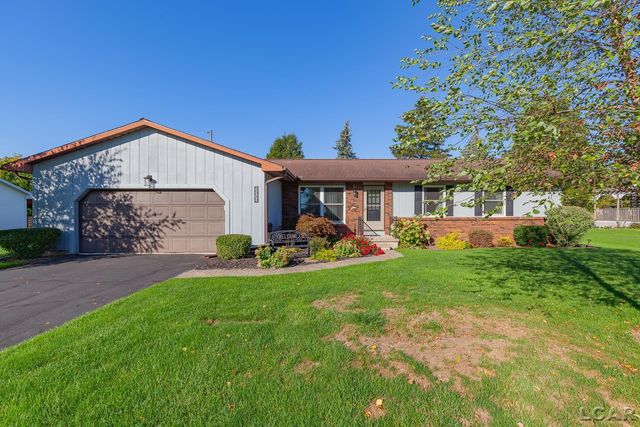 1312 Fairlane Drive, Adrian, MI 49221