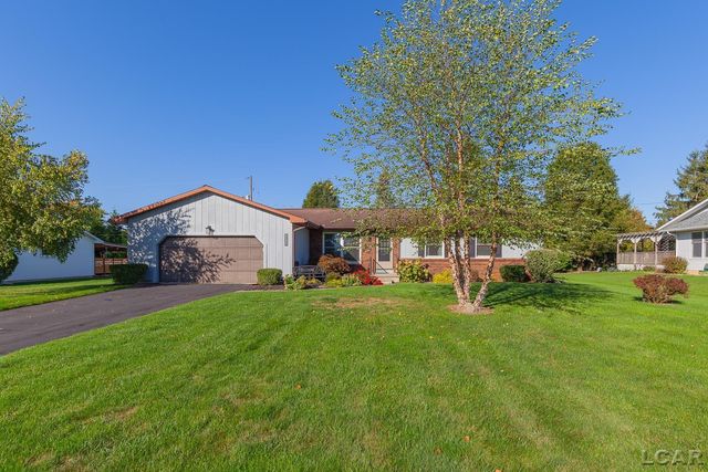 1312 Fairlane Drive, Adrian, MI 49221