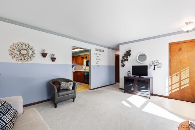 1312 Fairlane Drive, Adrian, MI 49221