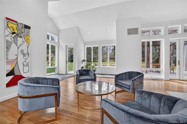 360 Crow Hill Road, Mount Kisco, NY 10549