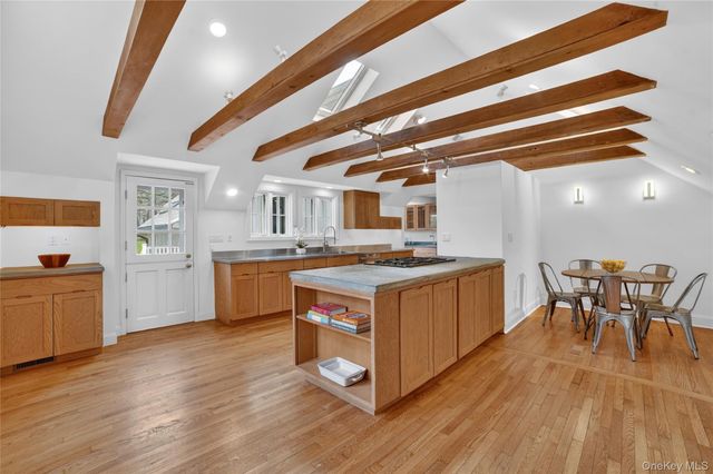 360 Crow Hill Road, Mount Kisco, NY 10549