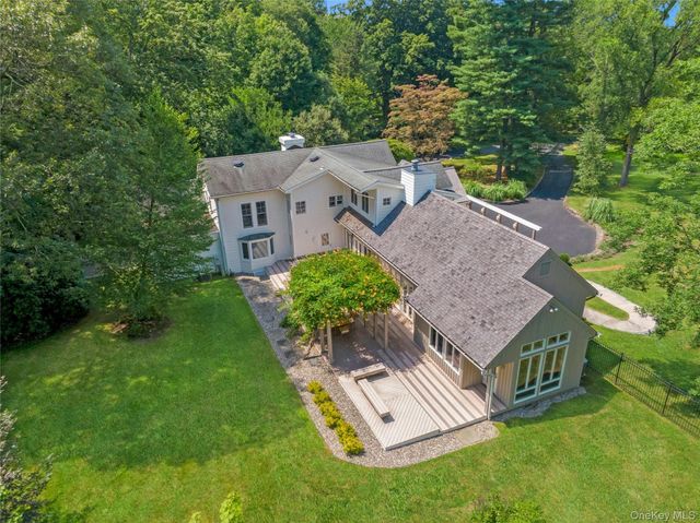 360 Crow Hill Road, Mount Kisco, NY 10549