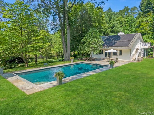 360 Crow Hill Road, Mount Kisco, NY 10549