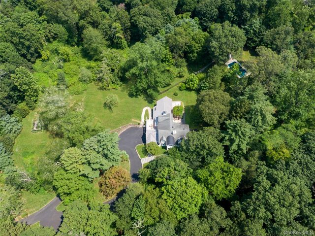 360 Crow Hill Road, Mount Kisco, NY 10549