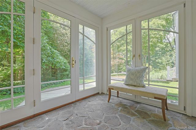 360 Crow Hill Road, Mount Kisco, NY 10549