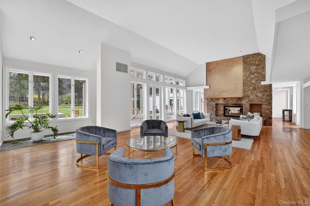 360 Crow Hill Road, Mount Kisco, NY 10549