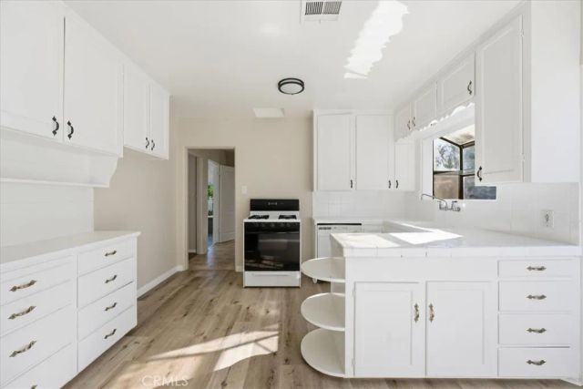 6044 Elenor Street, Riverside, CA 92506