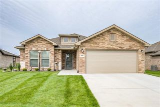 7546 Mccormick Drive, Shawnee, KS 66227