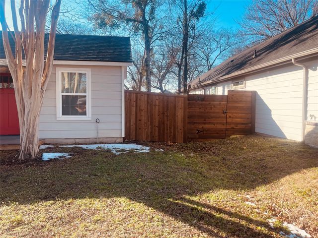 328 S Main Street, Cedar Hill, TX 75104