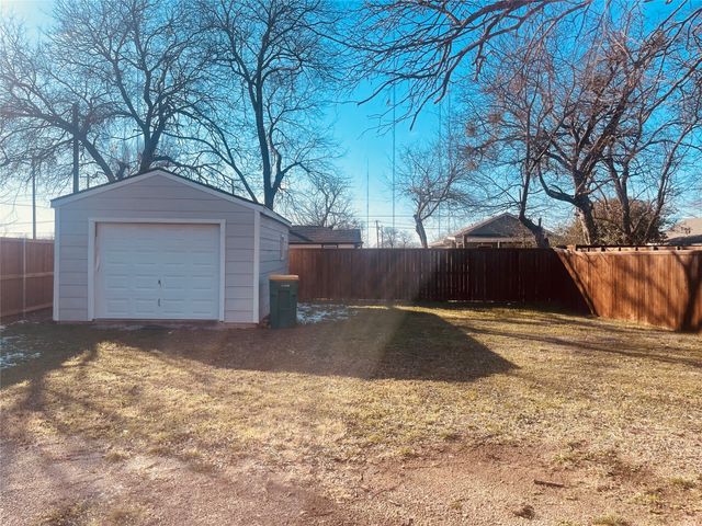 328 S Main Street, Cedar Hill, TX 75104