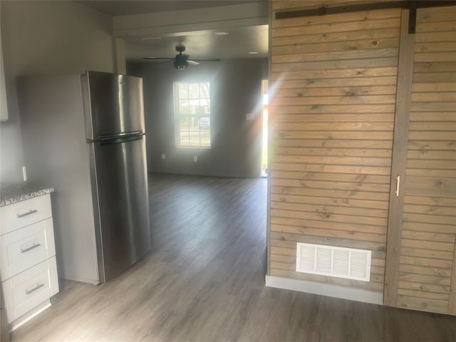 328 S Main Street, Cedar Hill, TX 75104