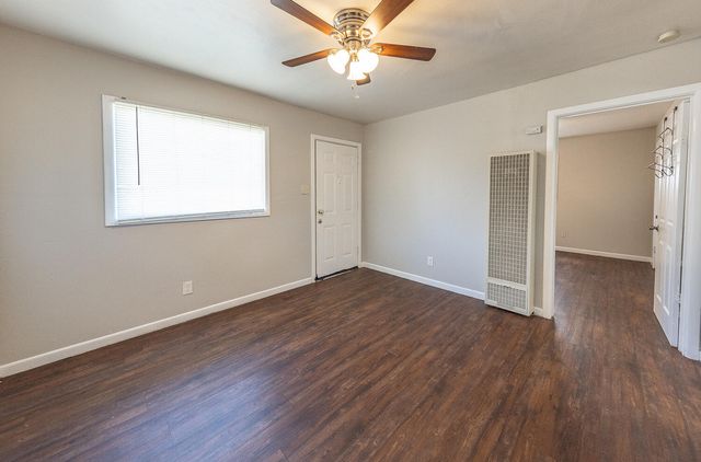 1101 65th Street, Lubbock, TX 79412