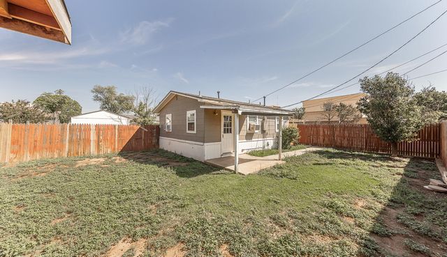 1101 65th Street, Lubbock, TX 79412