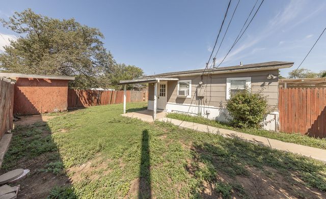 1101 65th Street, Lubbock, TX 79412