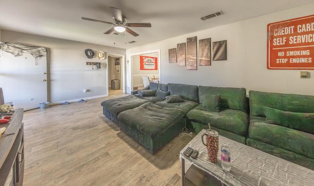 1101 65th Street, Lubbock, TX 79412