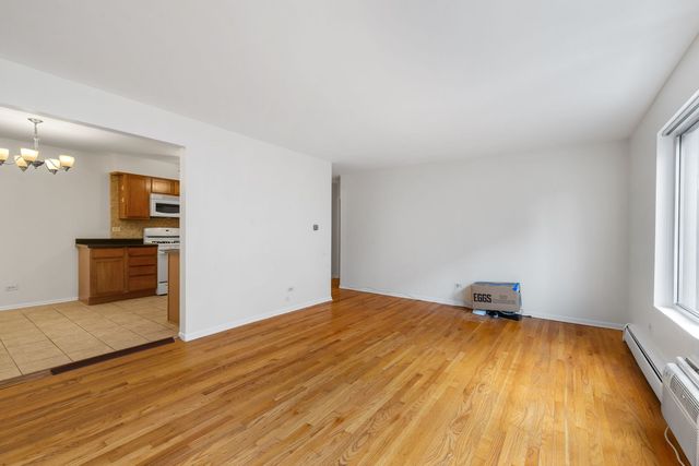 950 Washington Boulevard 206, Oak Park, IL 60302
