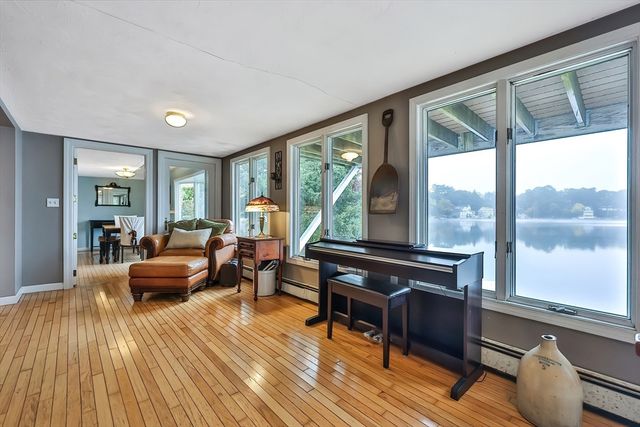 371 & 377 Franklin St, Wrentham, MA 02093