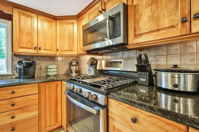 371 & 377 Franklin St, Wrentham, MA 02093