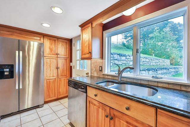 371 & 377 Franklin St, Wrentham, MA 02093