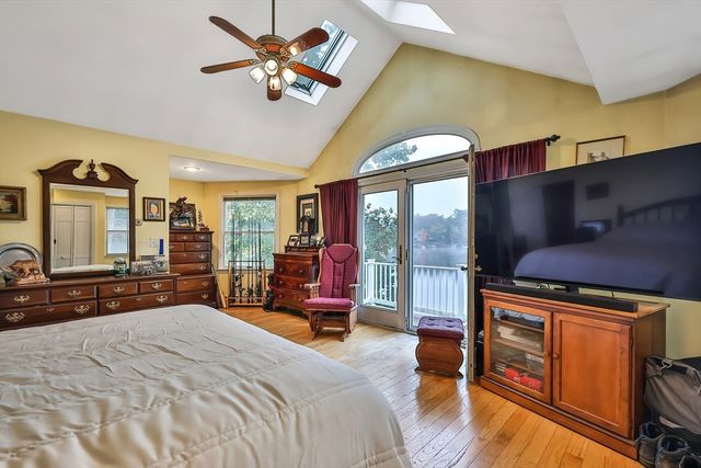 371 & 377 Franklin St, Wrentham, MA 02093