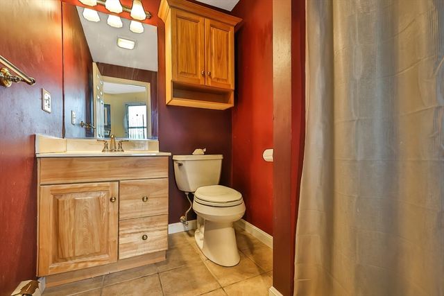371 & 377 Franklin St, Wrentham, MA 02093