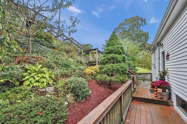 371 & 377 Franklin St, Wrentham, MA 02093