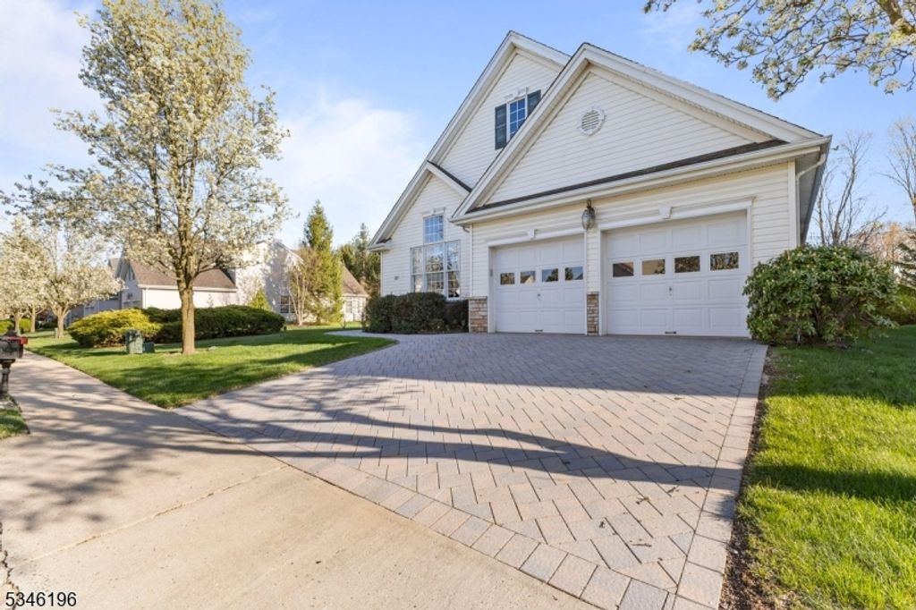 37 Tallman Ln, Franklin Twp., NJ 08873