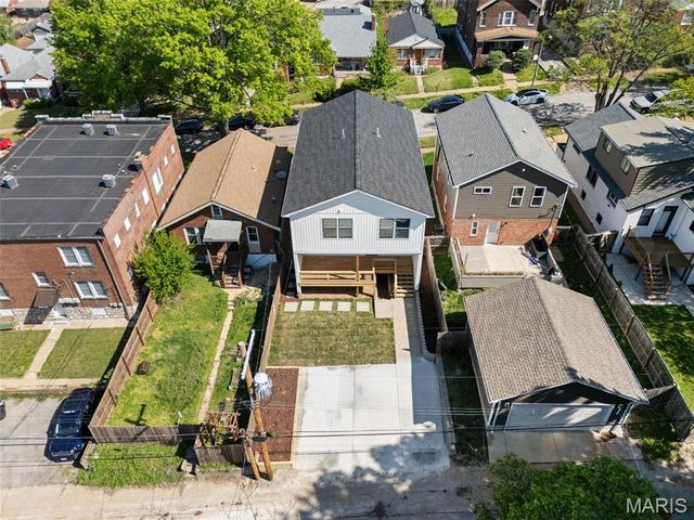 3924 Parker Avenue, St Louis, MO 63116